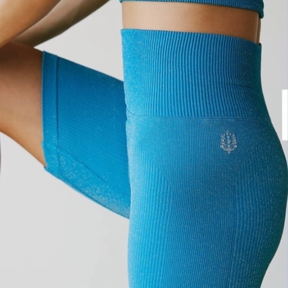 NWOT Free People Happiness Runs Bike Shorts in Off Tropic Lurex Size XS/S (0-6) - Picture 3 of 10